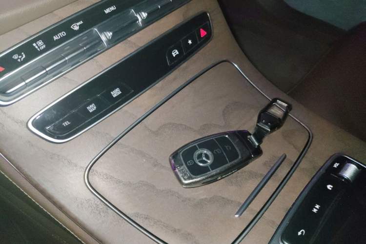 Used Mercedes-Benz E-Class 2022 E 300 L Stylish Model Vehicle Key