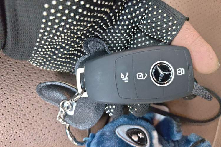 Used Mercedes-Benz E-Class 2022 Revised E 300 L Sporty and Stylish Edition Vehicle Key
