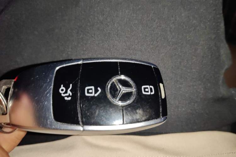 Used Mercedes-Benz E-Class 2022 Updated E 300 L Luxury Edition Vehicle Key