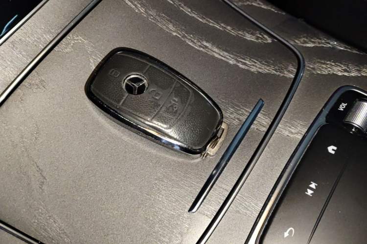 Used Mercedes-Benz E-Class 2022 E 300 L Stylish Model Vehicle Key