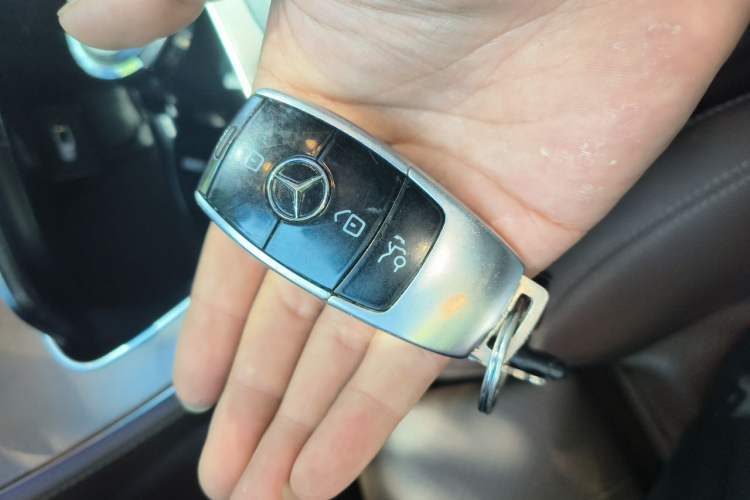 Used Mercedes-Benz E-Class 2022 E 260 L Vehicle Key