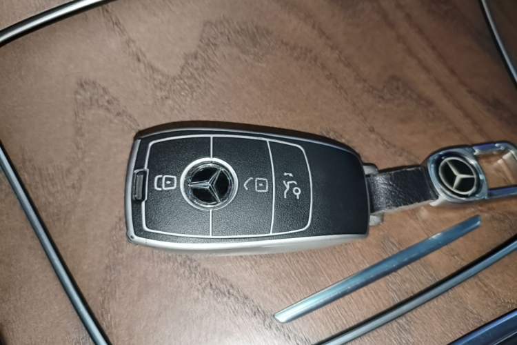 Used Mercedes-Benz E-Class 2022 E 300 L Luxury Model Vehicle Key