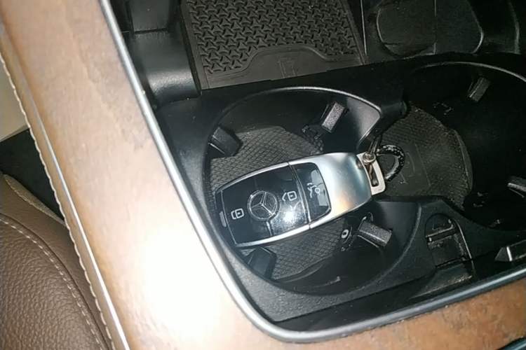 Used Mercedes-Benz E-Class 2022 E 300 L Luxury Model Vehicle Key