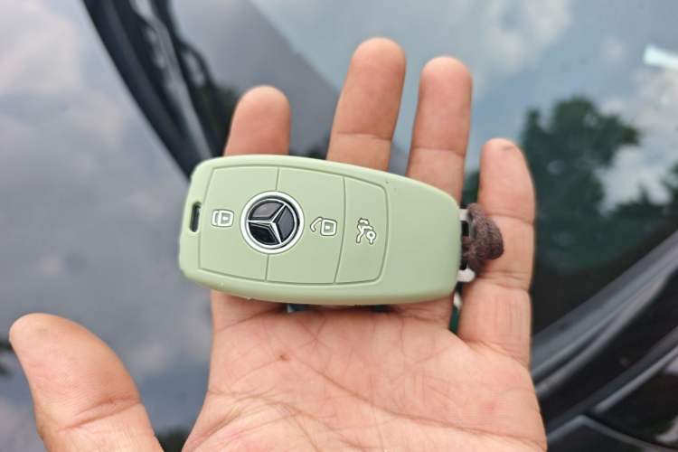 Used Mercedes-Benz E-Class 2022 E 300 Stylish Sports Edition Vehicle Key