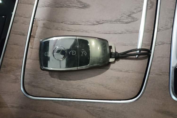 Used Mercedes-Benz E-Class 2022 Revised Version E 300 L Luxury Edition Vehicle Key