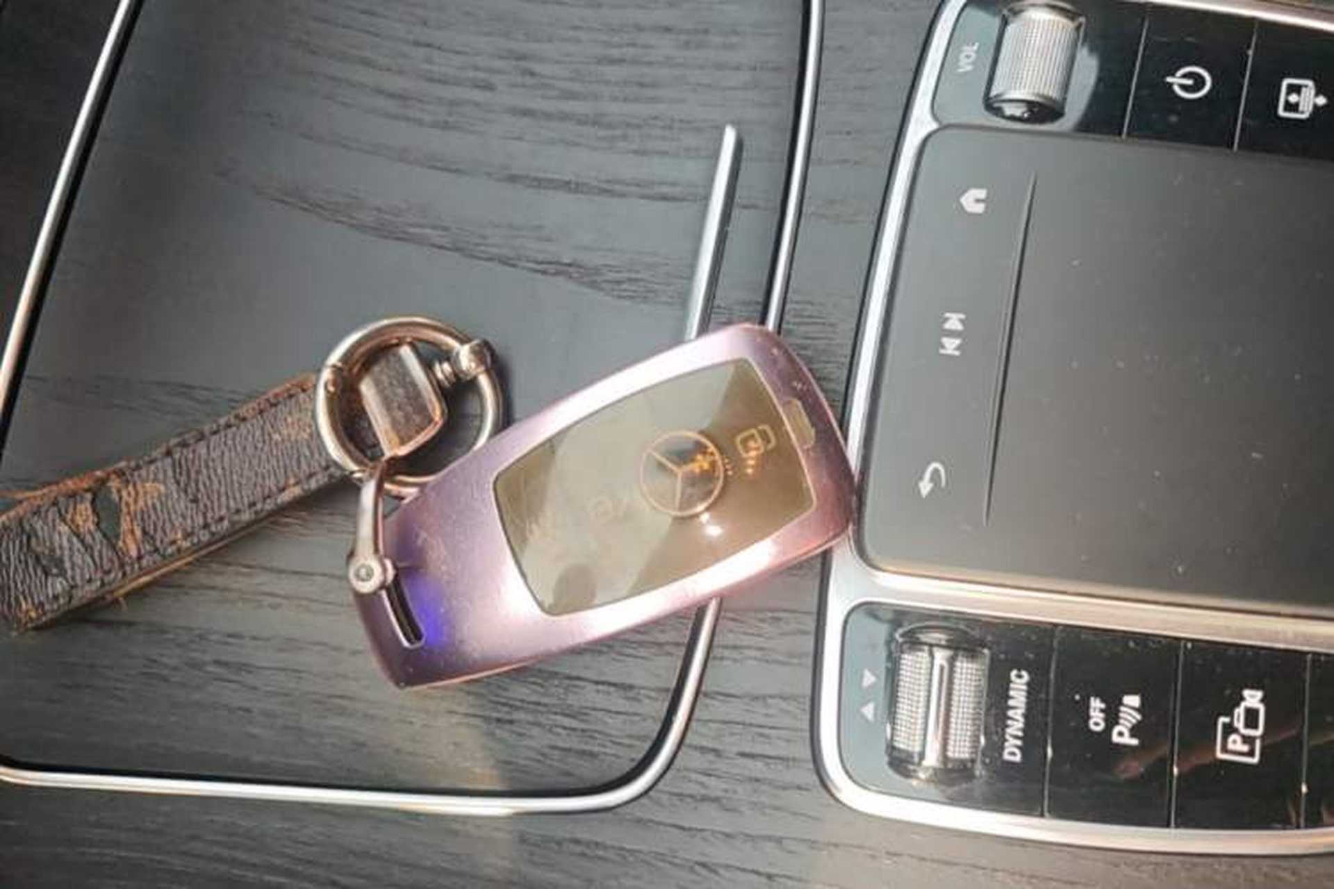 Used Mercedes-Benz E-Class 2022 Second Facelift E 300 L Sport Luxury Edition Vehicle Key