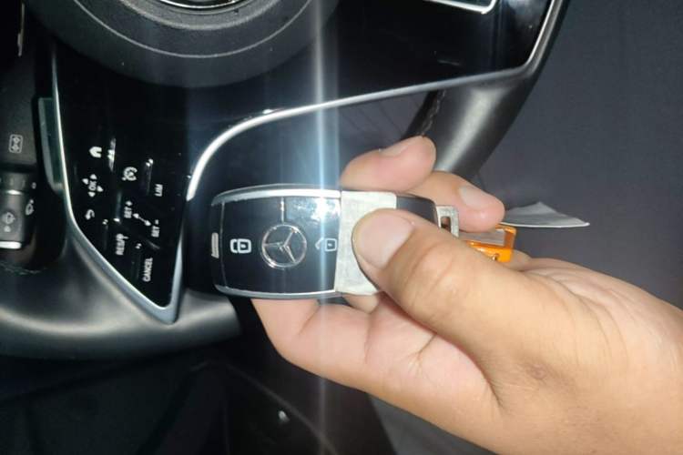 Used Mercedes-Benz E-Class 2022 Revised Version E 300 L Fashion Edition Vehicle Key