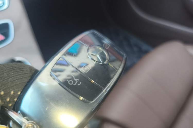 Used Mercedes-Benz E-Class 2022 Second Facelift E 300 L Fashion Edition Vehicle Key