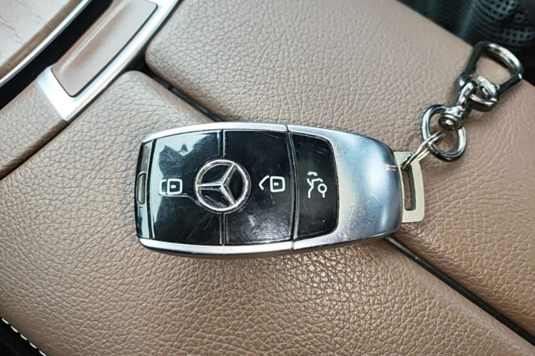 Used Mercedes-Benz E-Class 2022 Revised Version E 300 L Luxury Edition Vehicle Key