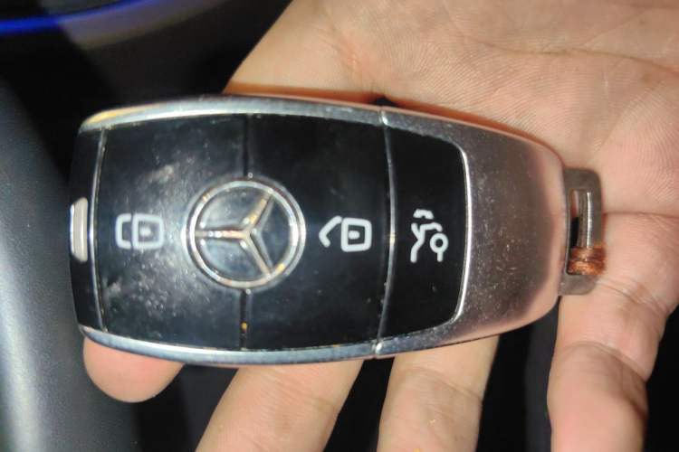 Used Mercedes-Benz E-Class 2022 Revised E 300 L Sporty and Stylish Edition Vehicle Key