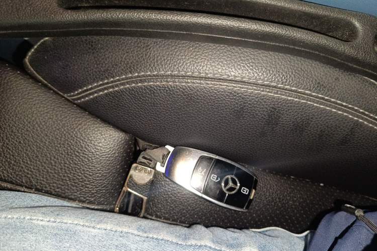 Used Mercedes-Benz E-Class 2022 E 260 L Vehicle Key