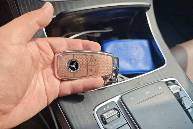 Used Mercedes-Benz E-Class 2022 Revised E 300 L Sporty and Stylish Edition Vehicle Key
