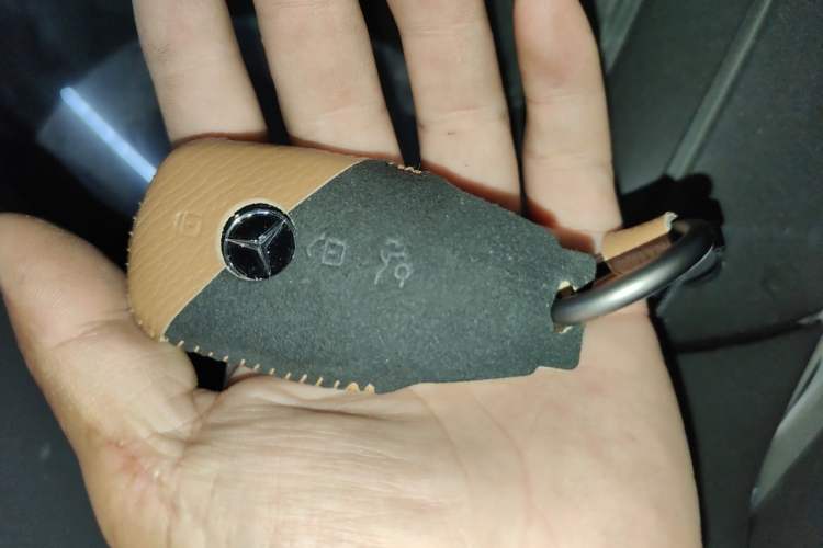Used Mercedes-Benz E-Class 2022 Updated E 300 L Luxury Edition Vehicle Key