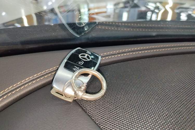 Used Mercedes-Benz E-Class 2022 E 260 L Sport Edition Vehicle Key