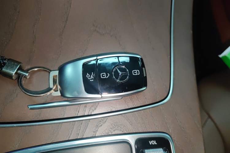 Used Mercedes-Benz E-Class 2022 Revised Version E 300 L Luxury Edition Vehicle Key
