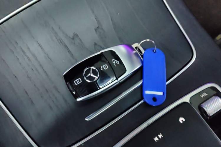 Used Mercedes-Benz E-Class 2022 Revised Version E 300 L Sport Luxury Edition Vehicle Key
