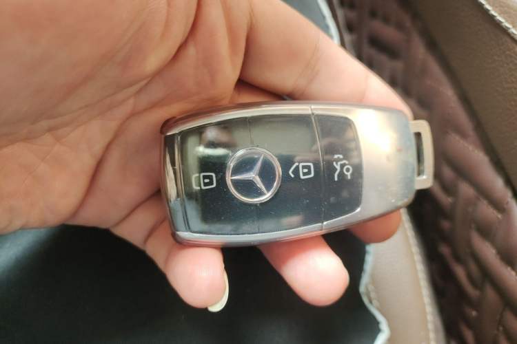 Used Mercedes-Benz E-Class 2022 E 260 L Vehicle Key