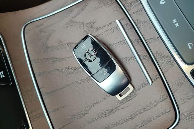 Used Mercedes-Benz E-Class 2022 Revised Version E 300 L Luxury Edition Vehicle Key