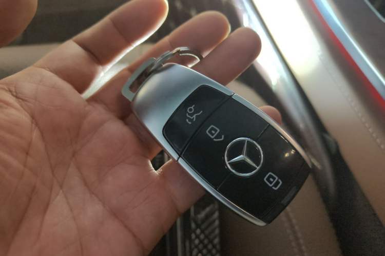 Used Mercedes-Benz E-Class 2022 Second Facelift E 260 L Vehicle Key
