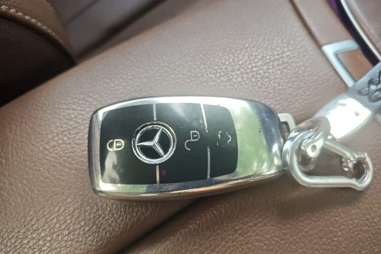 Used Mercedes-Benz E-Class 2022 Updated E 300 L Luxury Edition Vehicle Key