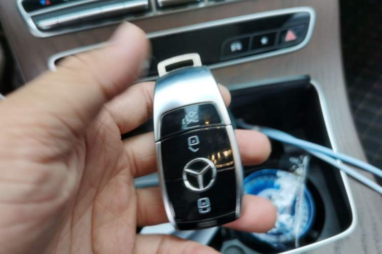 Used Mercedes-Benz E-Class 2022 Revised Version E 300 L Fashion Edition Vehicle Key
