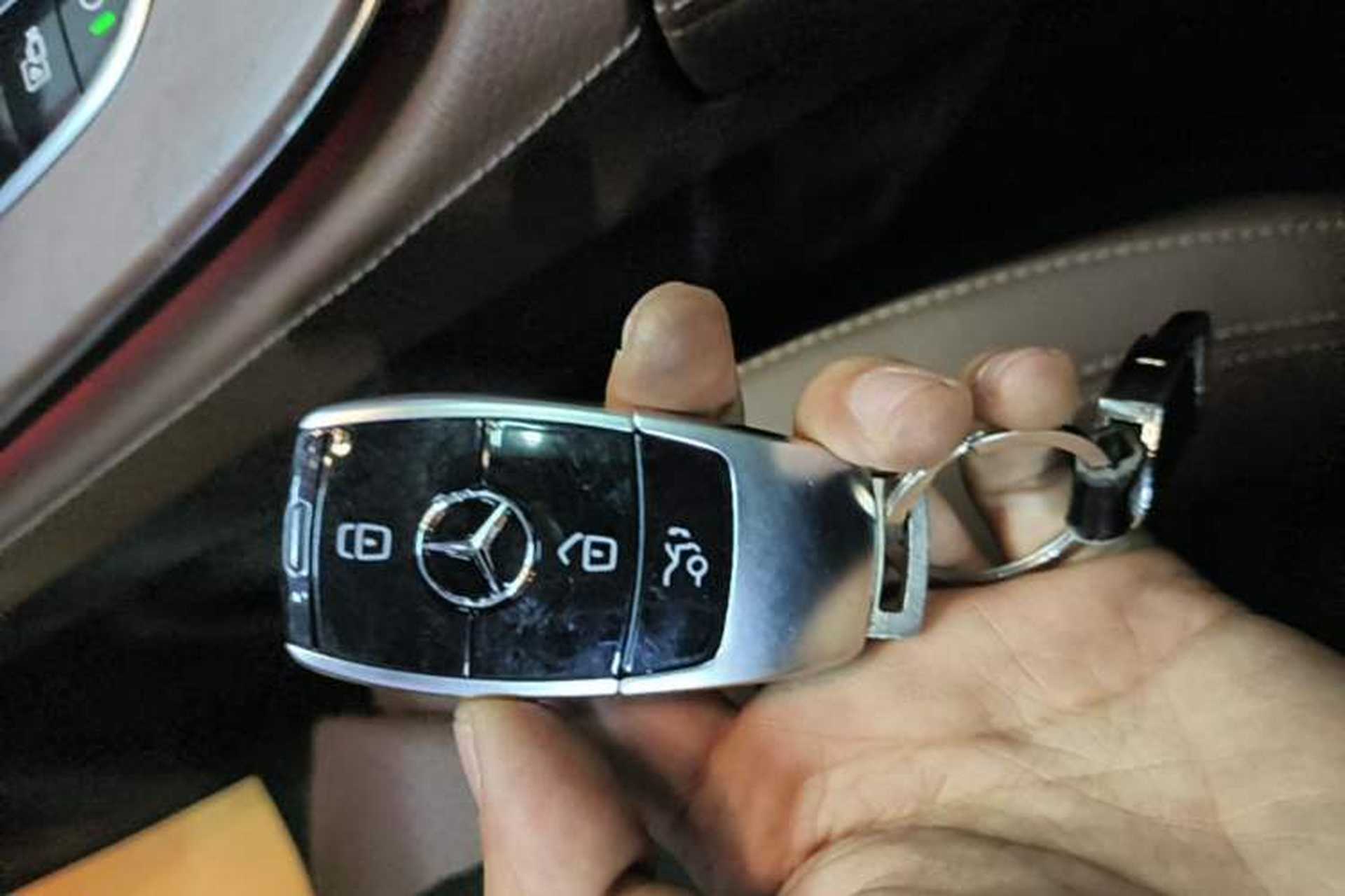 Used Mercedes-Benz E-Class 2022 Second Facelift E 260 L Vehicle Key