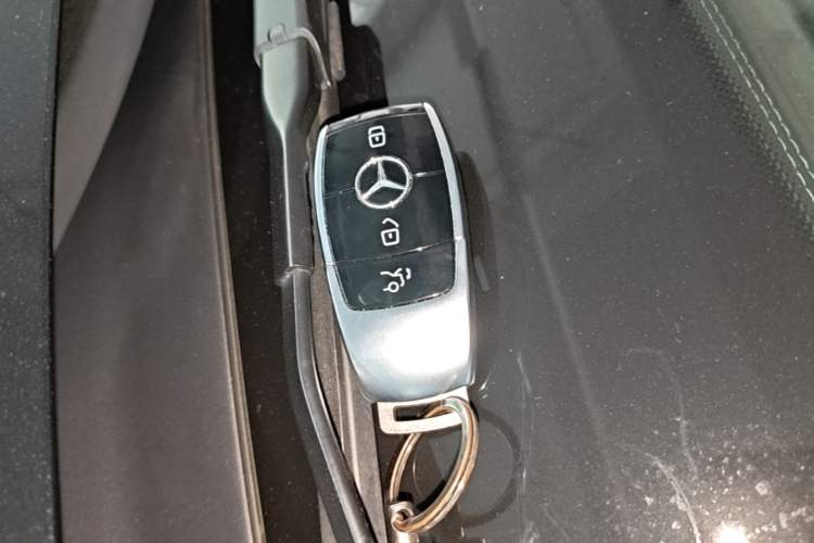 Used Mercedes-Benz E-Class 2022 Revised Version E 300 L Luxury Edition Vehicle Key