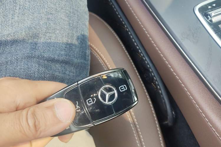 Used Mercedes-Benz E-Class 2022 E 260 Stylish Sports Edition Vehicle Key