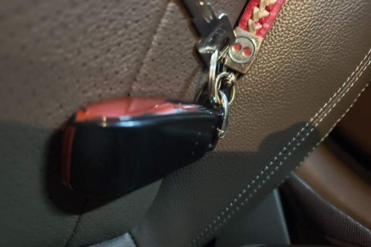Used Mercedes-Benz E-Class 2022 Updated E 300 L Stylish Edition Vehicle Key