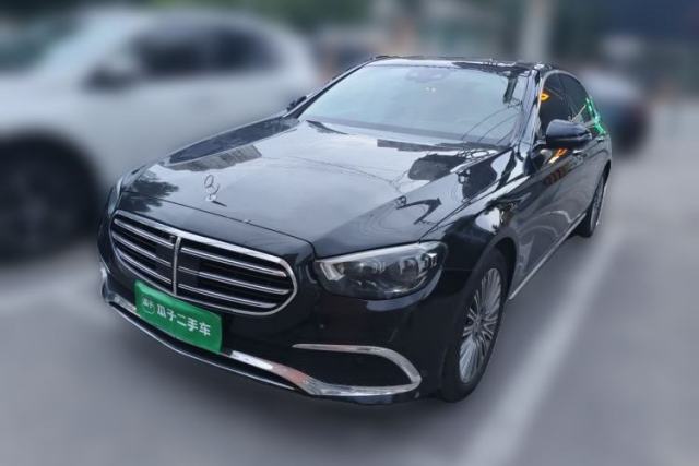 Ojetý Mercedes-Benz E-Class 2022 E 300 L Premium Edition