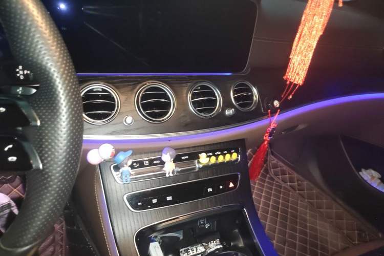 Used Mercedes-Benz E-Class 2022 E 260 L Sport Edition Audio And AC Panel