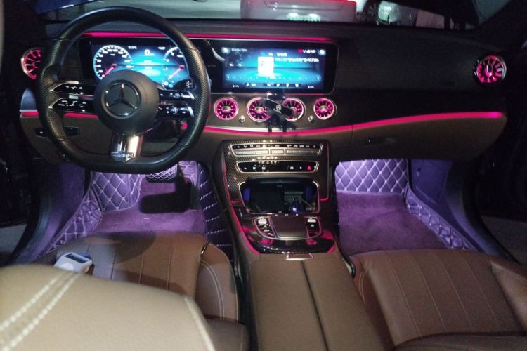 Used Mercedes-Benz E-Class 2022 E 300 Luxury Sport Edition Center Console