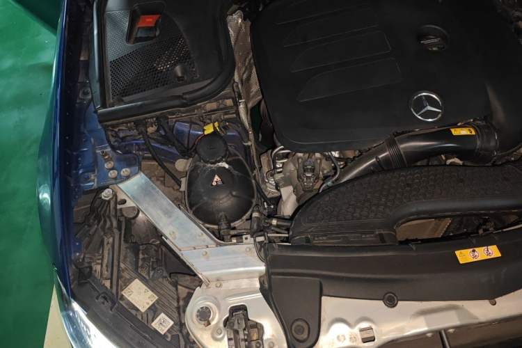 Used Mercedes-Benz E-Class 2022 E 260 Stylish Sports Edition Engine Bay Right