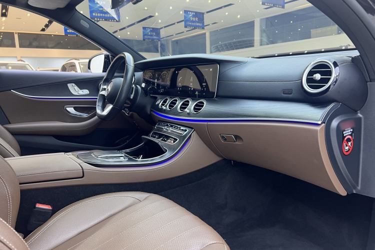 Used Mercedes-Benz E-Class 2022 E 260 Stylish Sports Edition Interior 11