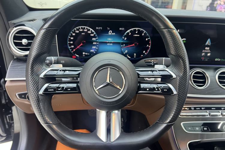 Used Mercedes-Benz E-Class 2022 E 260 Stylish Sports Edition Interior 4