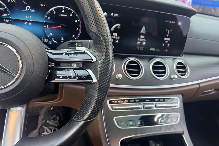 Used Mercedes-Benz E-Class 2022 E 260 Stylish Sports Edition Interior 5