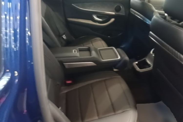 Used Mercedes-Benz E-Class 2022 Revised E 300 L Sporty and Stylish Edition Left Rear Seat