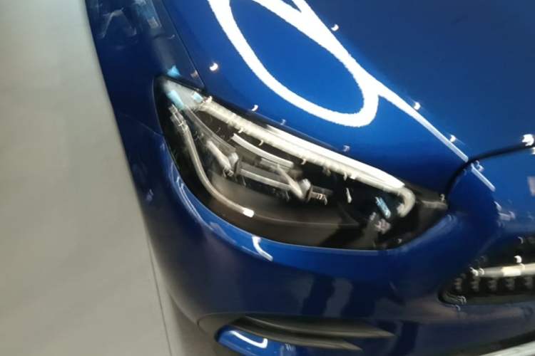 Used Mercedes-Benz E-Class 2022 Revised E 300 L Sporty and Stylish Edition Right Front Headlight