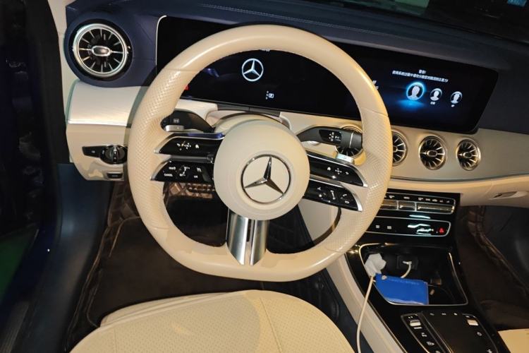 Used Mercedes-Benz E-Class 2022 E 260 Stylish Sports Edition Steering Wheel