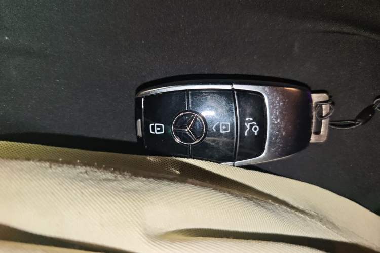 Used Mercedes-Benz E-Class 2022 E 300 Stylish Sports Edition Vehicle Key