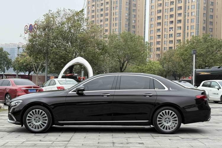 Used Mercedes-Benz E-Class 2022 Updated E 300 L Luxury Edition Exterior 2