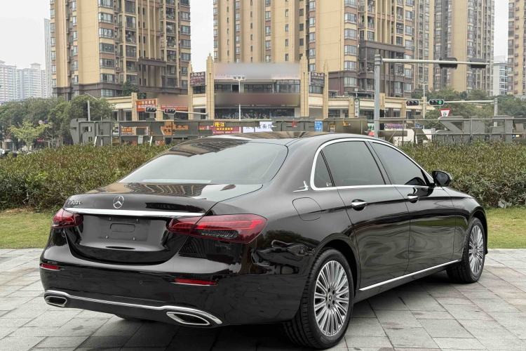 Used Mercedes-Benz E-Class 2022 Updated E 300 L Luxury Edition Exterior 4
