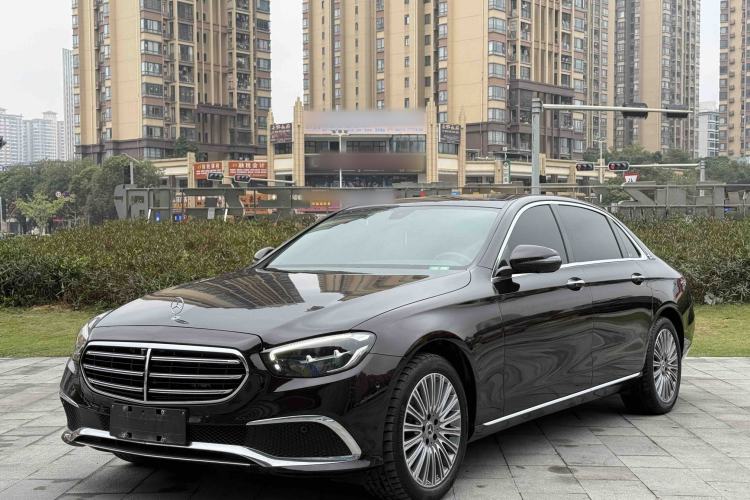 Used Mercedes-Benz E-Class 2022 Updated E 300 L Luxury Edition Exterior 5