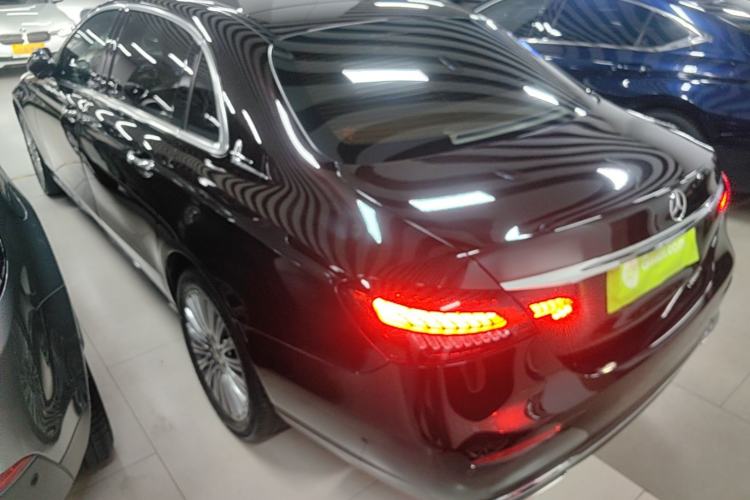 Used Mercedes-Benz E-Class 2022 Revised Version E 300 L Luxury Edition Rear Left 45 Deg