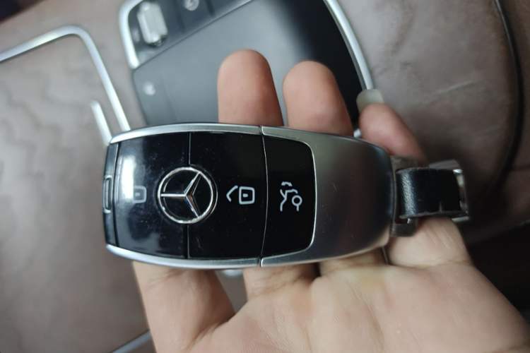 Used Mercedes-Benz E-Class 2022 E 300 L Stylish Model Vehicle Key