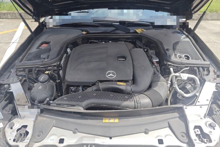 Used Mercedes-Benz E-Class 2022 Revised Version E 300 L Luxury Edition Engine Bay