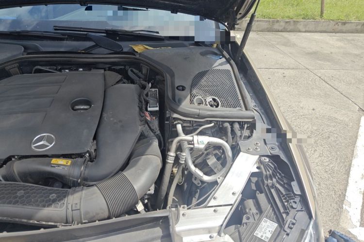 Used Mercedes-Benz E-Class 2022 Revised Version E 300 L Luxury Edition Engine Bay Left