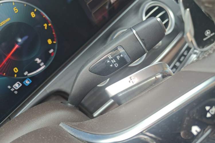 Used Mercedes-Benz E-Class 2022 Revised Version E 300 L Luxury Edition Gear Lever