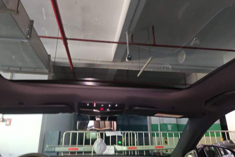 Used Mercedes-Benz E-Class 2022 E 260 L Sport Edition Headliner