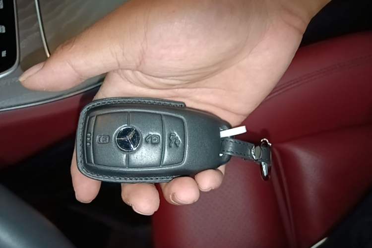 Used Mercedes-Benz E-Class 2022 E 260 L Sport 4MATIC Interior 1